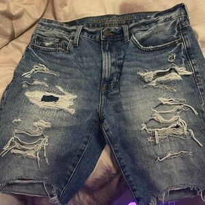 AMERICAN EAGLE OUTFITTERS Distressed denim Shorts size 30 waist